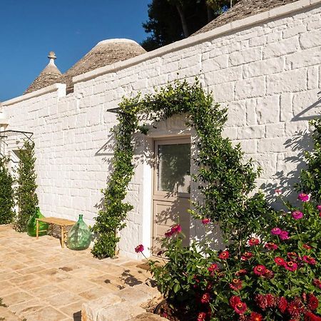Trulli In Corte อัลเบโรเบลโล ภายนอก รูปภาพ