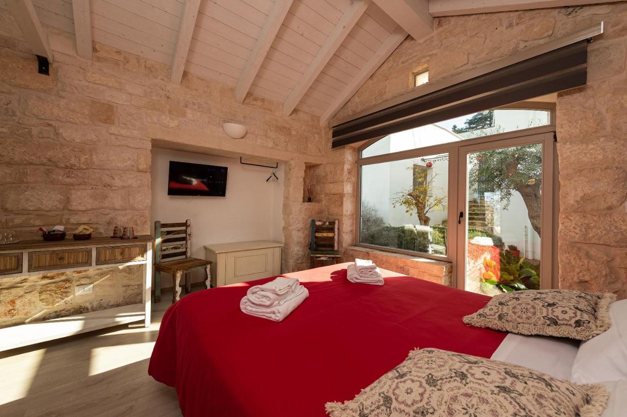 Trulli In Corte อัลเบโรเบลโล ภายนอก รูปภาพ